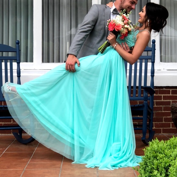 Sherri Hill size 2 prom dress - Picture 3 of 4